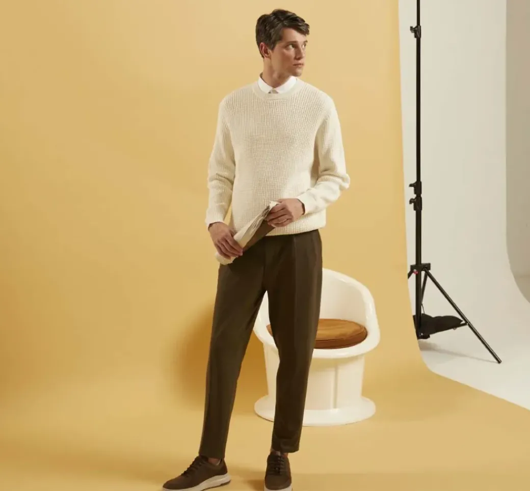 LOTUS F1616 Deportivo Marrón